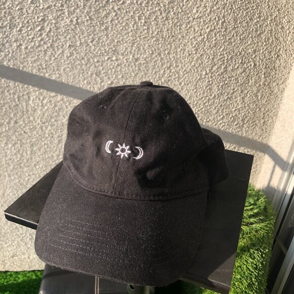 Catalog Works Hat (2024) - Picture 1 of 4